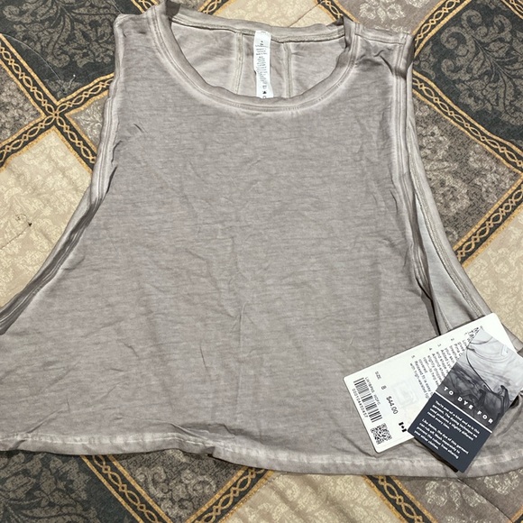 Lululemon NWT Muscle Love Crop Tank *Fade - Picture 5 of 16